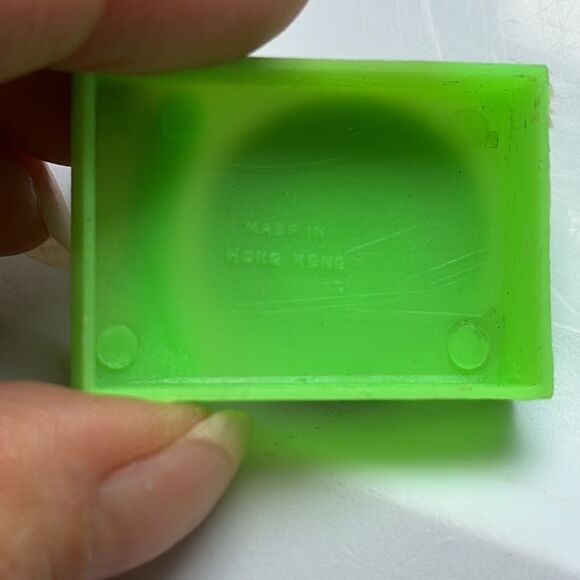 Vintage mid century green plastic record player cake topper or toy - Picture 3 of 3